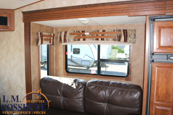 Cruiser 29 MK 2013-LM Cossette inc. vr-roulotte-fifth wheel-cargo-arctic wolf -Remote-Clipper-cherokee-grey wolf-wolf pup-kodiak cub-aspen trail-dutchmen-forest river-freedom express select-coachmen-apex nano -Trois-Rivières-fond