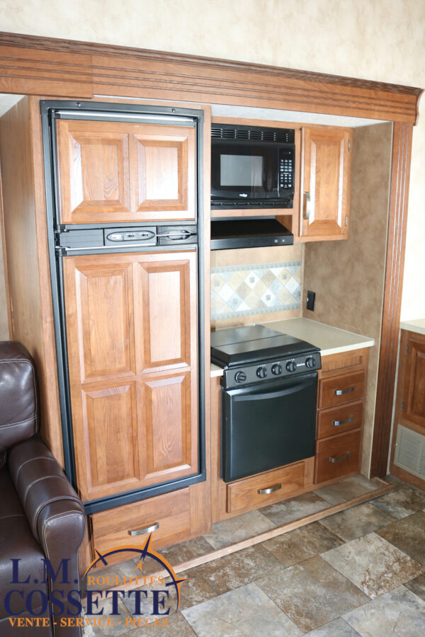 Cruiser 29 MK 2013-LM Cossette inc. vr-roulotte-fifth wheel-cargo-arctic wolf -Remote-Clipper-cherokee-grey wolf-wolf pup-kodiak cub-aspen trail-dutchmen-forest river-freedom express select-coachmen-apex nano -Trois-Rivières-fond
