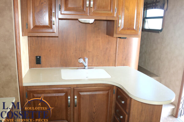 Cruiser 29 MK 2013-LM Cossette inc. vr-roulotte-fifth wheel-cargo-arctic wolf -Remote-Clipper-cherokee-grey wolf-wolf pup-kodiak cub-aspen trail-dutchmen-forest river-freedom express select-coachmen-apex nano -Trois-Rivières-fond