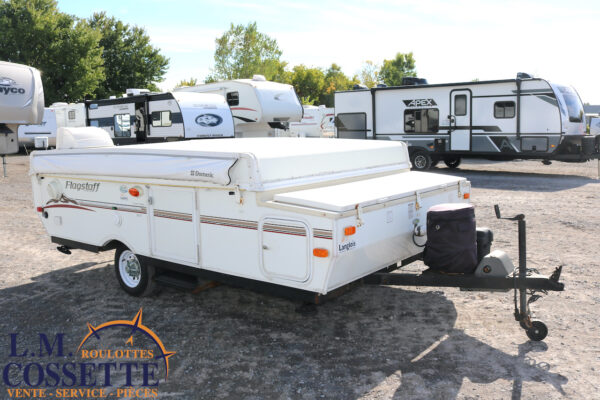 Flagstaff 620 ST 2009-LM Cossette inc. vr-roulotte-fifth wheel-cargo-arctic wolf -Remote-Clipper-cherokee-grey wolf-wolf pup-kodiak cub-aspen trail-dutchmen-forest river-freedom express select-coachmen-apex nano -Trois-Rivières-fond