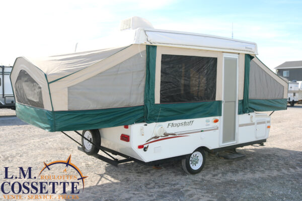 Flagstaff 620 ST 2009-LM Cossette inc. vr-roulotte-fifth wheel-cargo-arctic wolf -Remote-Clipper-cherokee-grey wolf-wolf pup-kodiak cub-aspen trail-dutchmen-forest river-freedom express select-coachmen-apex nano -Trois-Rivières-fond