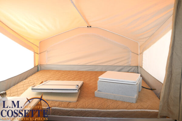 Flagstaff 620 ST 2009-LM Cossette inc. vr-roulotte-fifth wheel-cargo-arctic wolf -Remote-Clipper-cherokee-grey wolf-wolf pup-kodiak cub-aspen trail-dutchmen-forest river-freedom express select-coachmen-apex nano -Trois-Rivières-fond
