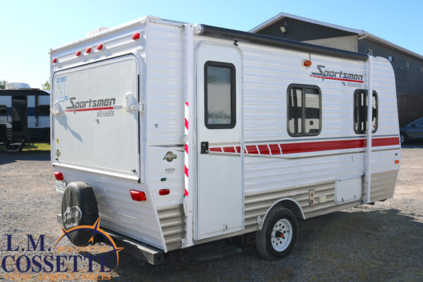 Sportsmen 16 RBT 2013-LM Cossette inc. vr-roulotte-fifth wheel-cargo-arctic wolf -Remote-Clipper-cherokee-grey wolf-wolf pup-kodiak cub-aspen trail-dutchmen-forest river-freedom express select-coachmen-apex nano -Trois-Rivières-fond