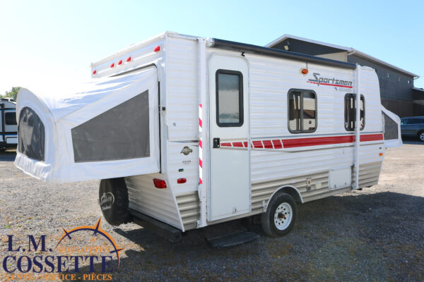 Sportsmen 16 RBT 2013-LM Cossette inc. vr-roulotte-fifth wheel-cargo-arctic wolf -Remote-Clipper-cherokee-grey wolf-wolf pup-kodiak cub-aspen trail-dutchmen-forest river-freedom express select-coachmen-apex nano -Trois-Rivières-fond