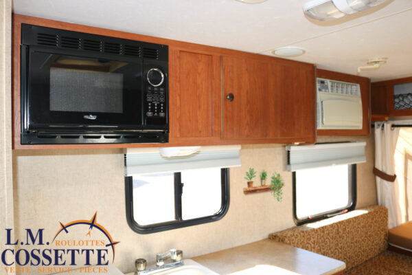 Sportsmen 16 RBT 2013-LM Cossette inc. vr-roulotte-fifth wheel-cargo-arctic wolf -Remote-Clipper-cherokee-grey wolf-wolf pup-kodiak cub-aspen trail-dutchmen-forest river-freedom express select-coachmen-apex nano -Trois-Rivières-fond