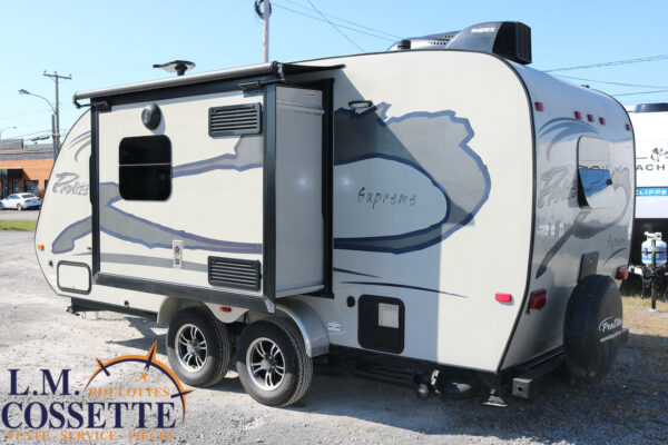 Prolite Supreme 2017-LM Cossette inc. vr-roulotte-fifth wheel-cargo-arctic wolf -Remote-Clipper-cherokee-grey wolf-wolf pup-kodiak cub-aspen trail-dutchmen-forest river-freedom express select-coachmen-apex nano -Trois-Rivières-fond