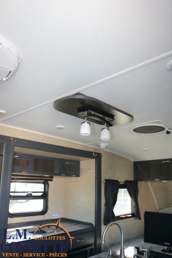 Prolite Supreme 2017-LM Cossette inc. vr-roulotte-fifth wheel-cargo-arctic wolf -Remote-Clipper-cherokee-grey wolf-wolf pup-kodiak cub-aspen trail-dutchmen-forest river-freedom express select-coachmen-apex nano -Trois-Rivières-fond
