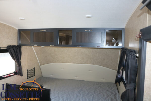 Prolite Supreme 2017-LM Cossette inc. vr-roulotte-fifth wheel-cargo-arctic wolf -Remote-Clipper-cherokee-grey wolf-wolf pup-kodiak cub-aspen trail-dutchmen-forest river-freedom express select-coachmen-apex nano -Trois-Rivières-fond