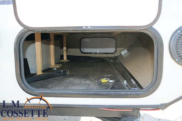Prolite Supreme 2017-LM Cossette inc. vr-roulotte-fifth wheel-cargo-arctic wolf -Remote-Clipper-cherokee-grey wolf-wolf pup-kodiak cub-aspen trail-dutchmen-forest river-freedom express select-coachmen-apex nano -Trois-Rivières-fond