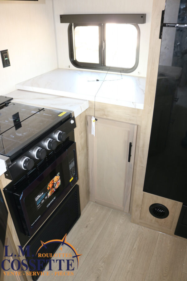 Grey Wolf 26 SS 2026-LM Cossette inc. vr-roulotte-fifth wheel-cargo-arctic wolf -Remote-Clipper-cherokee-grey wolf-wolf pup-kodiak cub-aspen trail-dutchmen-forest river-freedom express select-coachmen-apex nano -Trois-Rivières-fond