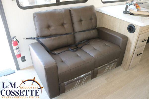 Grey Wolf 26 SS 2026-LM Cossette inc. vr-roulotte-fifth wheel-cargo-arctic wolf -Remote-Clipper-cherokee-grey wolf-wolf pup-kodiak cub-aspen trail-dutchmen-forest river-freedom express select-coachmen-apex nano -Trois-Rivières-fond