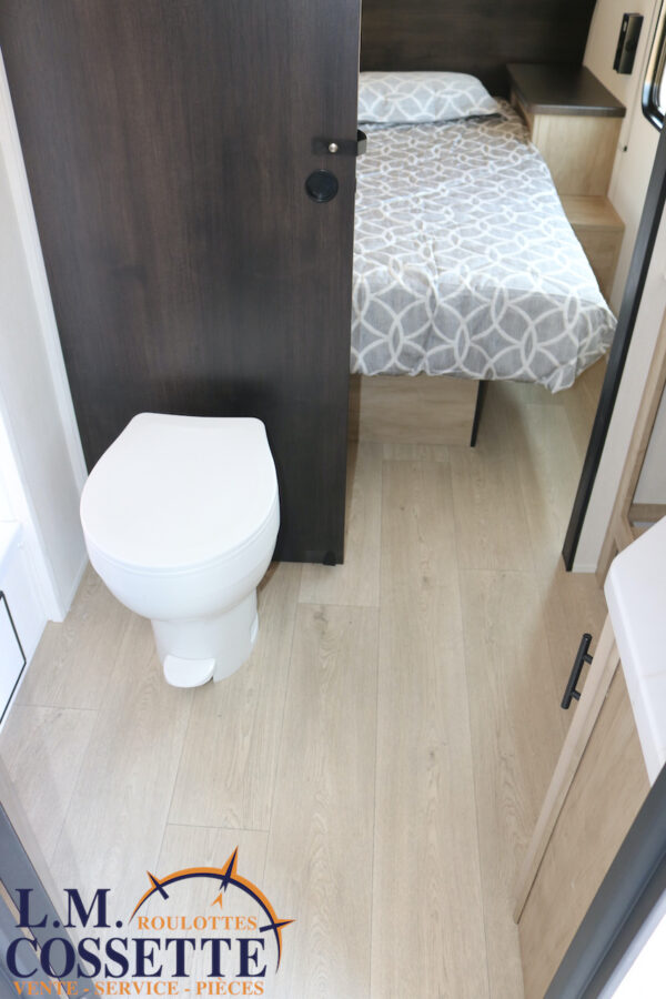 Grey Wolf 26 SS 2026-LM Cossette inc. vr-roulotte-fifth wheel-cargo-arctic wolf -Remote-Clipper-cherokee-grey wolf-wolf pup-kodiak cub-aspen trail-dutchmen-forest river-freedom express select-coachmen-apex nano -Trois-Rivières-fond