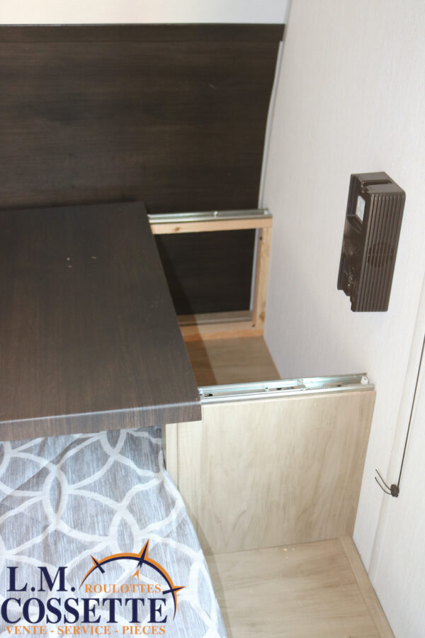 Grey Wolf 26 SS 2026-LM Cossette inc. vr-roulotte-fifth wheel-cargo-arctic wolf -Remote-Clipper-cherokee-grey wolf-wolf pup-kodiak cub-aspen trail-dutchmen-forest river-freedom express select-coachmen-apex nano -Trois-Rivières-fond