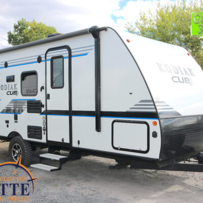 Kodiak 185 MB 2018-LM Cossette inc. vr-roulotte-fifth wheel-cargo-arctic wolf -Remote-Clipper-cherokee-grey wolf-wolf pup-kodiak cub-aspen trail-dutchmen-forest river-freedom express select-coachmen-apex nano -Trois-Rivières-fond