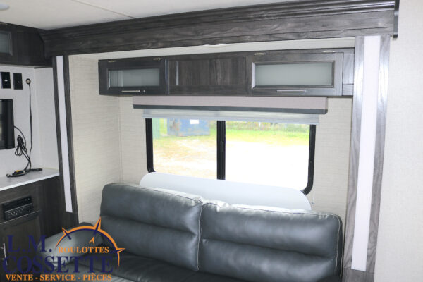 Kodiak 185 MB 2018-LM Cossette inc. vr-roulotte-fifth wheel-cargo-arctic wolf -Remote-Clipper-cherokee-grey wolf-wolf pup-kodiak cub-aspen trail-dutchmen-forest river-freedom express select-coachmen-apex nano -Trois-Rivières-fond