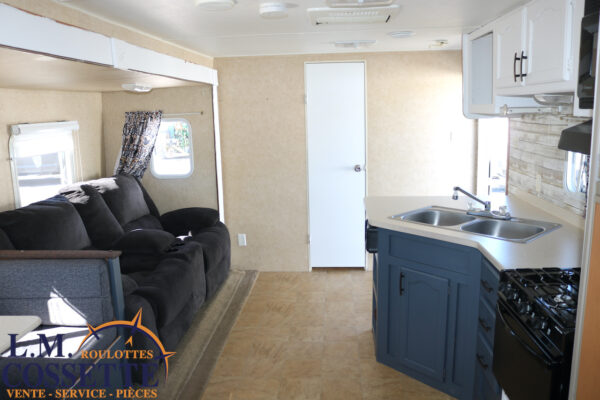 Conquest 30 BHS 2006-LM Cossette inc. vr-roulotte-fifth wheel-cargo-arctic wolf -Remote-Clipper-cherokee-grey wolf-wolf pup-kodiak cub-aspen trail-dutchmen-forest river-freedom express select-coachmen-apex nano -Trois-Rivières-fond