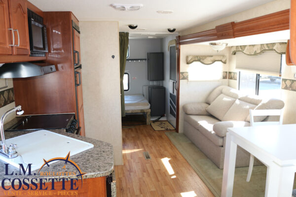 Wilderness 270 DBHS 2009-LM Cossette inc. vr-roulotte-fifth wheel-cargo-arctic wolf -Remote-Clipper-cherokee-grey wolf-wolf pup-kodiak cub-aspen trail-dutchmen-forest river-freedom express select-coachmen-apex nano -Trois-Rivières-fond