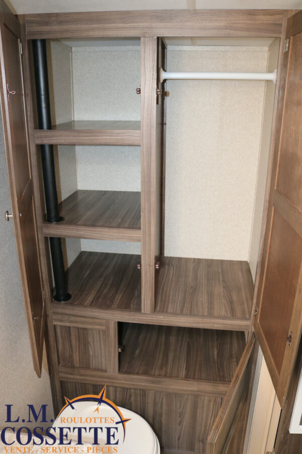 Apex Nano 191 RBS 2017-LM Cossette inc. vr-roulotte-fifth wheel-cargo-arctic wolf -Remote-Clipper-cherokee-grey wolf-wolf pup-kodiak cub-aspen trail-dutchmen-forest river-freedom express select-coachmen-apex nano -Trois-Rivières-fond