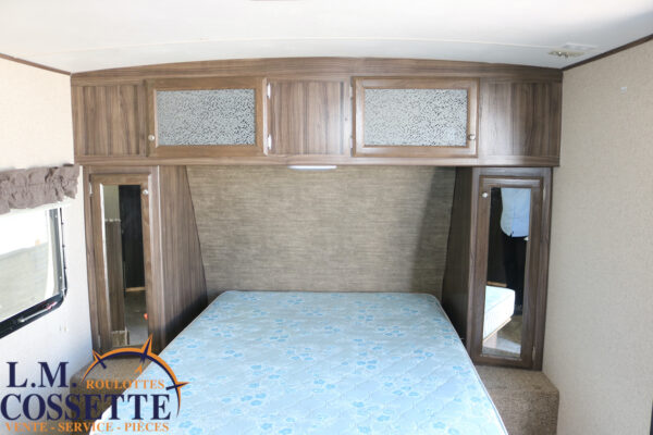 Apex Nano 191 RBS 2017-LM Cossette inc. vr-roulotte-fifth wheel-cargo-arctic wolf -Remote-Clipper-cherokee-grey wolf-wolf pup-kodiak cub-aspen trail-dutchmen-forest river-freedom express select-coachmen-apex nano -Trois-Rivières-fond