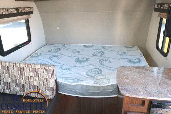 Palomini 177 BH 2019-LM Cossette inc. vr-roulotte-fifth wheel-cargo-arctic wolf -Remote-Clipper-cherokee-grey wolf-wolf pup-kodiak cub-aspen trail-dutchmen-forest river-freedom express select-coachmen-apex nano -Trois-Rivières-fond