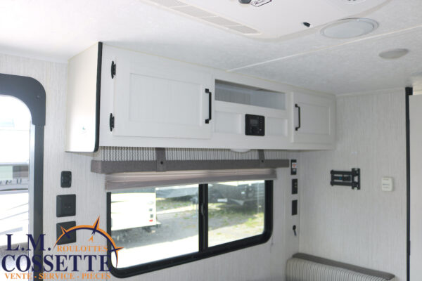 Puma 16 QBX 2021-LM Cossette inc. vr-roulotte-fifth wheel-cargo-arctic wolf -Remote-Clipper-cherokee-grey wolf-wolf pup-kodiak cub-aspen trail-dutchmen-forest river-freedom express select-coachmen-apex nano -Trois-Rivières-fond-fond-fond
