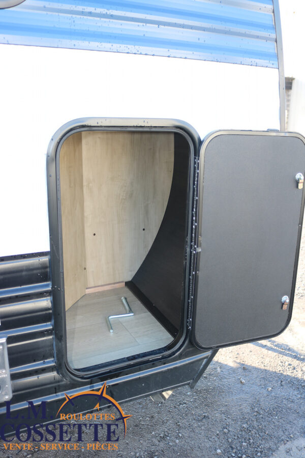 Grey Wolf 27 GH 2026-LM Cossette inc. vr-roulotte-fifth wheel-cargo-arctic wolf -Remote-Clipper-cherokee-grey wolf-wolf pup-kodiak cub-aspen trail-dutchmen-forest river-freedom express select-coachmen-apex nano -Trois-Rivières-fond-fond-fond