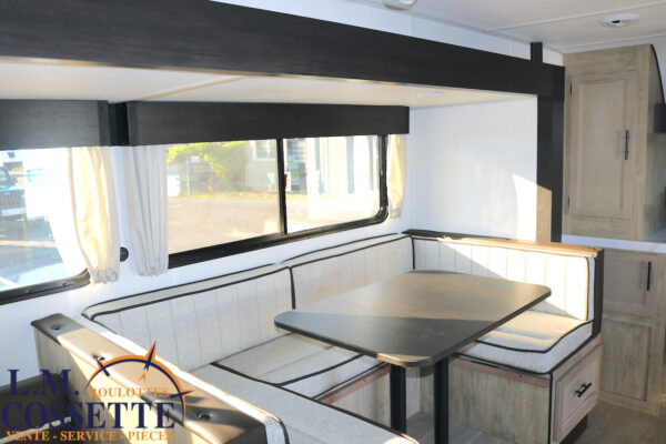 Grey Wolf 27 GH 2026-LM Cossette inc. vr-roulotte-fifth wheel-cargo-arctic wolf -Remote-Clipper-cherokee-grey wolf-wolf pup-kodiak cub-aspen trail-dutchmen-forest river-freedom express select-coachmen-apex nano -Trois-Rivières-fond-fond-fond