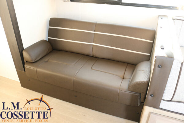 Grey Wolf 27 GH 2026-LM Cossette inc. vr-roulotte-fifth wheel-cargo-arctic wolf -Remote-Clipper-cherokee-grey wolf-wolf pup-kodiak cub-aspen trail-dutchmen-forest river-freedom express select-coachmen-apex nano -Trois-Rivières-fond-fond-fond