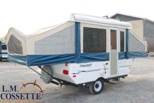 Flagstaff 207 2010-LM Cossette inc. vr-roulotte-fifth wheel-cargo-arctic wolf -Remote-Clipper-cherokee-grey wolf-wolf pup-kodiak cub-aspen trail-dutchmen-forest river-freedom express select-coachmen-apex nano -Trois-Rivières-fond-fond-fond