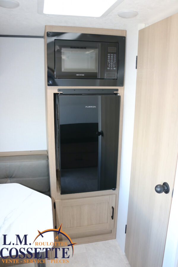 Aspen Trail 13 RD 2026-LM Cossette inc. vr-roulotte-fifth wheel-cargo-arctic wolf -Remote-Clipper-cherokee-grey wolf-wolf pup-kodiak cub-aspen trail-dutchmen-forest river-freedom express select-coachmen-apex nano -Trois-Rivières-fond-fond-fond