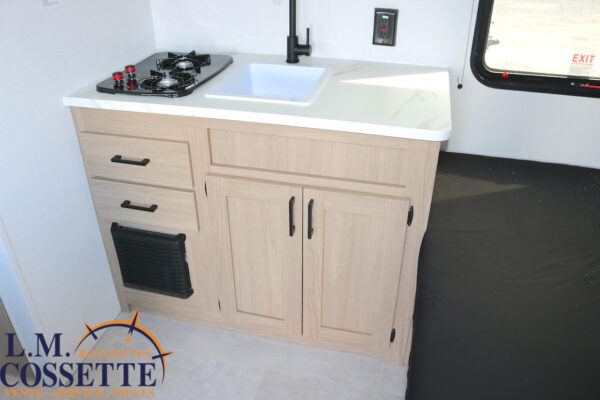 Aspen Trail 13 RD 2026-LM Cossette inc. vr-roulotte-fifth wheel-cargo-arctic wolf -Remote-Clipper-cherokee-grey wolf-wolf pup-kodiak cub-aspen trail-dutchmen-forest river-freedom express select-coachmen-apex nano -Trois-Rivières-fond-fond-fond