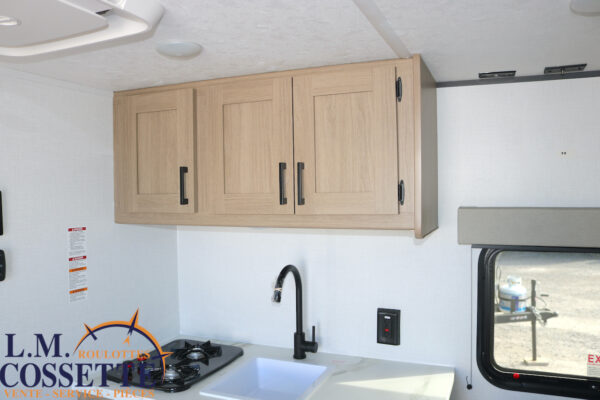 Aspen Trail 13 RD 2026-LM Cossette inc. vr-roulotte-fifth wheel-cargo-arctic wolf -Remote-Clipper-cherokee-grey wolf-wolf pup-kodiak cub-aspen trail-dutchmen-forest river-freedom express select-coachmen-apex nano -Trois-Rivières-fond-fond-fond