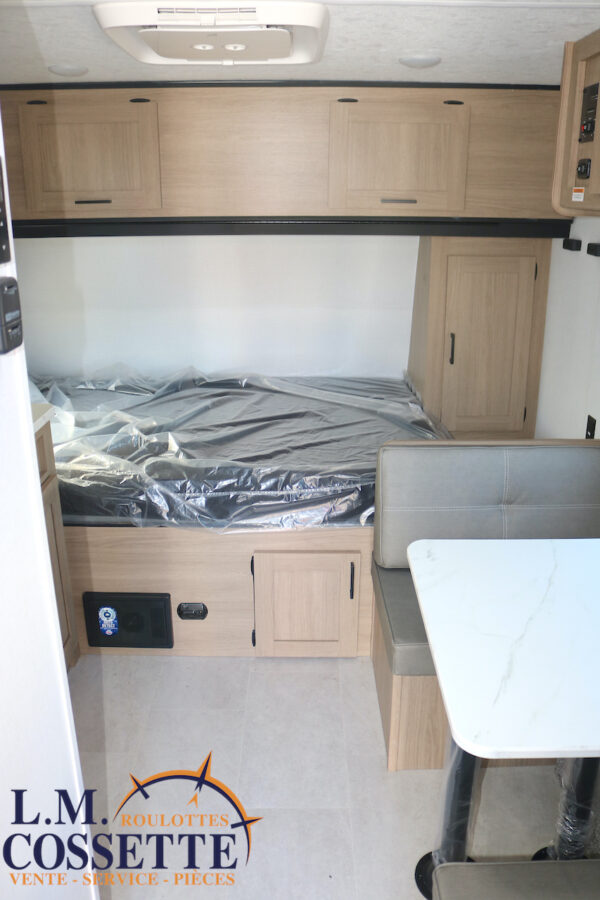 Aspen Trail 13 FB 2026-LM Cossette inc. vr-roulotte-fifth wheel-cargo-arctic wolf -Remote-Clipper-cherokee-grey wolf-wolf pup-kodiak cub-aspen trail-dutchmen-forest river-freedom express select-coachmen-apex nano -Trois-Rivières-fond-fond-fond