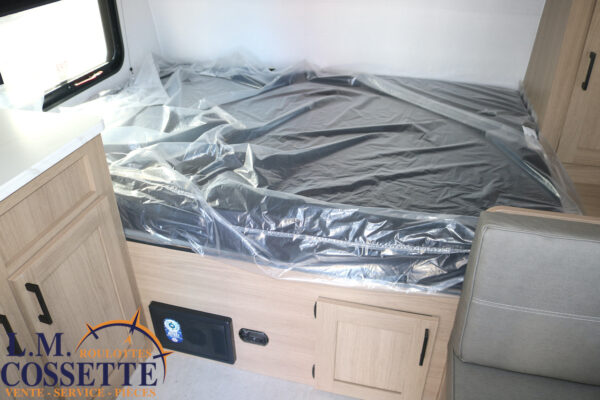 Aspen Trail 13 FB 2026-LM Cossette inc. vr-roulotte-fifth wheel-cargo-arctic wolf -Remote-Clipper-cherokee-grey wolf-wolf pup-kodiak cub-aspen trail-dutchmen-forest river-freedom express select-coachmen-apex nano -Trois-Rivières-fond-fond-fond