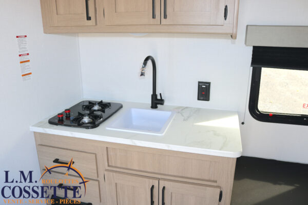 Aspen Trail 13 RD 2026-LM Cossette inc. vr-roulotte-fifth wheel-cargo-arctic wolf -Remote-Clipper-cherokee-grey wolf-wolf pup-kodiak cub-aspen trail-dutchmen-forest river-freedom express select-coachmen-apex nano -Trois-Rivières-fond-fond-fond