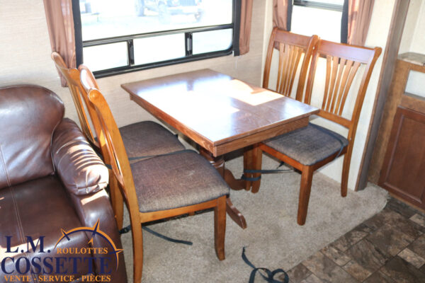 Chaparral 266 SAB 2014-LM Cossette inc. vr-roulotte-fifth wheel-cargo-arctic wolf -Remote-Clipper-cherokee-grey wolf-wolf pup-kodiak cub-aspen trail-dutchmen-forest river-freedom express select-coachmen-apex nano -Trois-Rivières-fond-fond-fond
