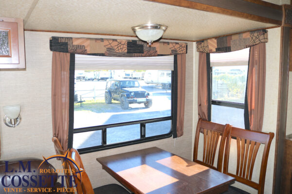Chaparral 266 SAB 2014-LM Cossette inc. vr-roulotte-fifth wheel-cargo-arctic wolf -Remote-Clipper-cherokee-grey wolf-wolf pup-kodiak cub-aspen trail-dutchmen-forest river-freedom express select-coachmen-apex nano -Trois-Rivières-fond-fond-fond
