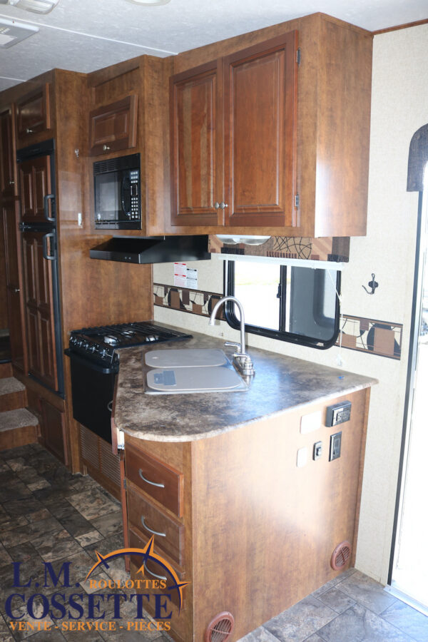 Chaparral 266 SAB 2014-LM Cossette inc. vr-roulotte-fifth wheel-cargo-arctic wolf -Remote-Clipper-cherokee-grey wolf-wolf pup-kodiak cub-aspen trail-dutchmen-forest river-freedom express select-coachmen-apex nano -Trois-Rivières-fond-fond-fond