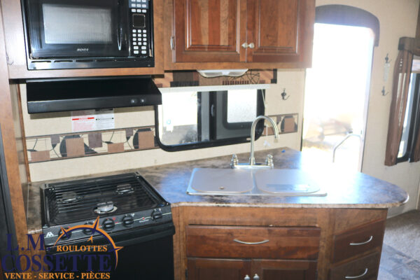 Chaparral 266 SAB 2014-LM Cossette inc. vr-roulotte-fifth wheel-cargo-arctic wolf -Remote-Clipper-cherokee-grey wolf-wolf pup-kodiak cub-aspen trail-dutchmen-forest river-freedom express select-coachmen-apex nano -Trois-Rivières-fond-fond-fond