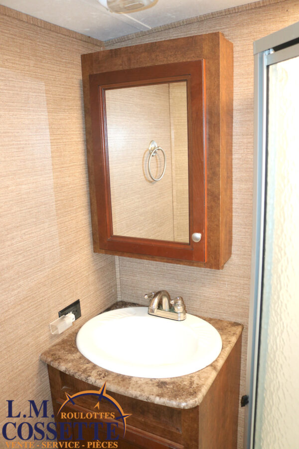 Chaparral 266 SAB 2014-LM Cossette inc. vr-roulotte-fifth wheel-cargo-arctic wolf -Remote-Clipper-cherokee-grey wolf-wolf pup-kodiak cub-aspen trail-dutchmen-forest river-freedom express select-coachmen-apex nano -Trois-Rivières-fond-fond-fond