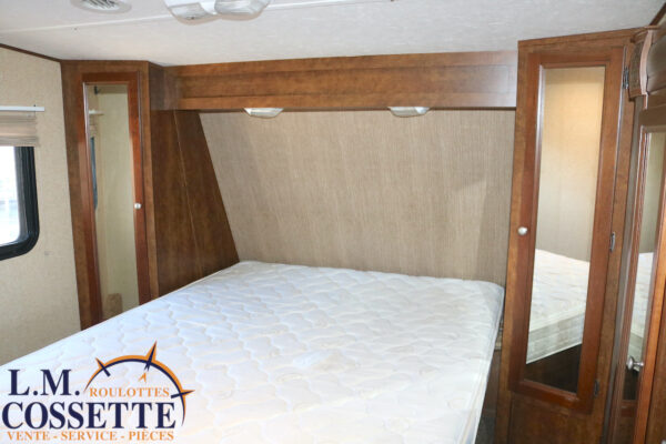 Chaparral 266 SAB 2014-LM Cossette inc. vr-roulotte-fifth wheel-cargo-arctic wolf -Remote-Clipper-cherokee-grey wolf-wolf pup-kodiak cub-aspen trail-dutchmen-forest river-freedom express select-coachmen-apex nano -Trois-Rivières-fond-fond-fond