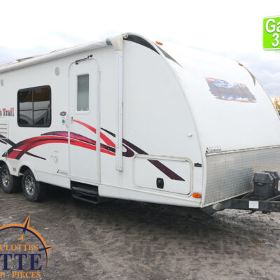 North Trail 24 RBS 2012-LM Cossette inc. vr-roulotte-fifth wheel-cargo-arctic wolf -Remote-Clipper-cherokee-grey wolf-wolf pup-kodiak cub-aspen trail-dutchmen-forest river-freedom express select-coachmen-apex nano -Trois-Rivières-fond-fond-fond