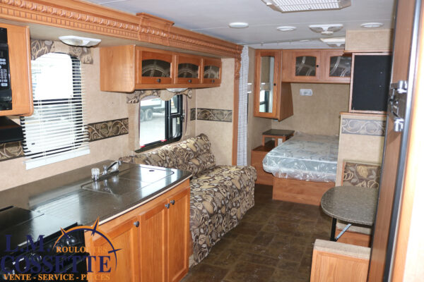 North Trail 24 RBS 2012-LM Cossette inc. vr-roulotte-fifth wheel-cargo-arctic wolf -Remote-Clipper-cherokee-grey wolf-wolf pup-kodiak cub-aspen trail-dutchmen-forest river-freedom express select-coachmen-apex nano -Trois-Rivières-fond-fond-fond