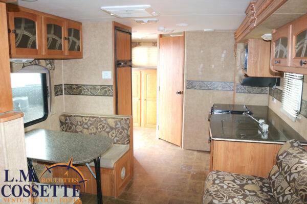 North Trail 24 RBS 2012-LM Cossette inc. vr-roulotte-fifth wheel-cargo-arctic wolf -Remote-Clipper-cherokee-grey wolf-wolf pup-kodiak cub-aspen trail-dutchmen-forest river-freedom express select-coachmen-apex nano -Trois-Rivières-fond-fond-fond
