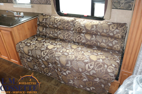 North Trail 24 RBS 2012-LM Cossette inc. vr-roulotte-fifth wheel-cargo-arctic wolf -Remote-Clipper-cherokee-grey wolf-wolf pup-kodiak cub-aspen trail-dutchmen-forest river-freedom express select-coachmen-apex nano -Trois-Rivières-fond-fond-fond