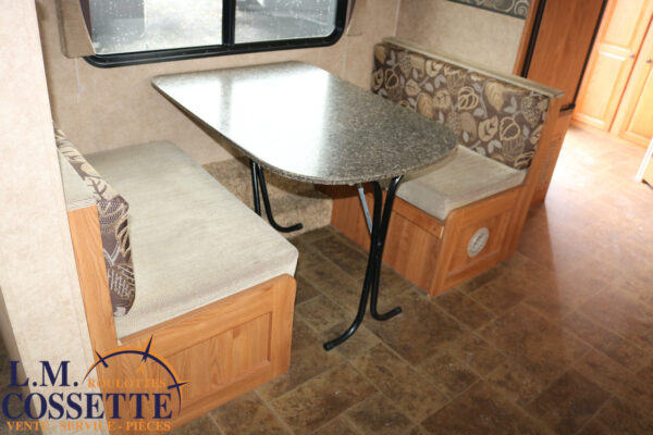 North Trail 24 RBS 2012-LM Cossette inc. vr-roulotte-fifth wheel-cargo-arctic wolf -Remote-Clipper-cherokee-grey wolf-wolf pup-kodiak cub-aspen trail-dutchmen-forest river-freedom express select-coachmen-apex nano -Trois-Rivières-fond-fond-fond