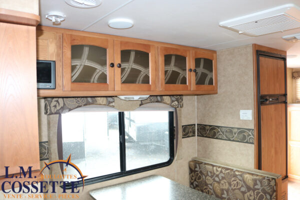 North Trail 24 RBS 2012-LM Cossette inc. vr-roulotte-fifth wheel-cargo-arctic wolf -Remote-Clipper-cherokee-grey wolf-wolf pup-kodiak cub-aspen trail-dutchmen-forest river-freedom express select-coachmen-apex nano -Trois-Rivières-fond-fond-fond