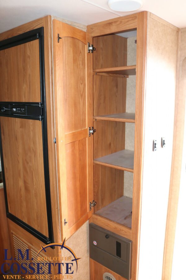 North Trail 24 RBS 2012-LM Cossette inc. vr-roulotte-fifth wheel-cargo-arctic wolf -Remote-Clipper-cherokee-grey wolf-wolf pup-kodiak cub-aspen trail-dutchmen-forest river-freedom express select-coachmen-apex nano -Trois-Rivières-fond-fond-fond