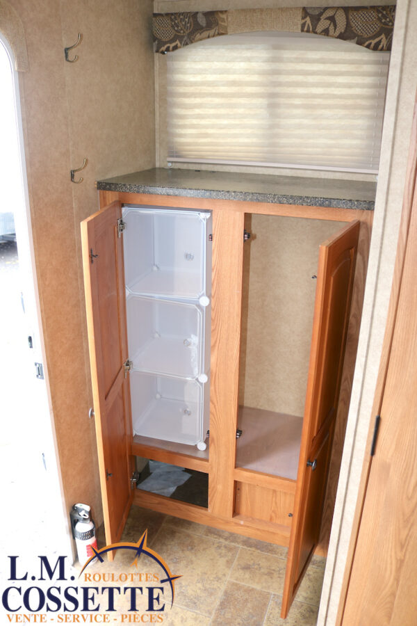 North Trail 24 RBS 2012-LM Cossette inc. vr-roulotte-fifth wheel-cargo-arctic wolf -Remote-Clipper-cherokee-grey wolf-wolf pup-kodiak cub-aspen trail-dutchmen-forest river-freedom express select-coachmen-apex nano -Trois-Rivières-fond-fond-fond