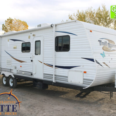 Trail Runner 30 FQBS 2011-LM Cossette inc. vr-roulotte-fifth wheel-cargo-arctic wolf -Remote-Clipper-cherokee-grey wolf-wolf pup-kodiak cub-aspen trail-dutchmen-forest river-freedom express select-coachmen-apex nano -Trois-Rivières-fond-fond-fond